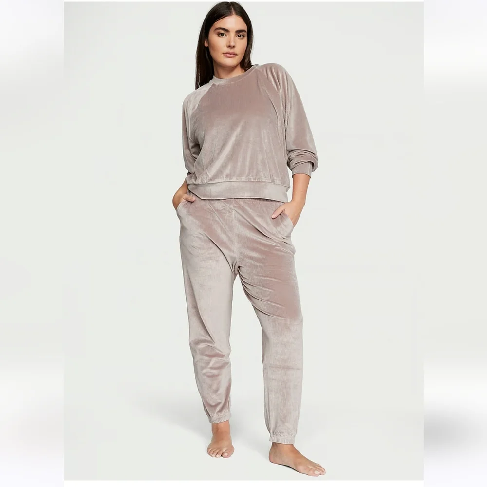 NWT! VICTORIA'S SECRET VELOUR RIBBED LOUNGE PANTS (MED) - Picture 2 of 7